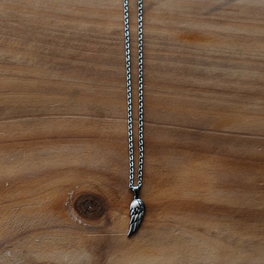 Silver wing necklace